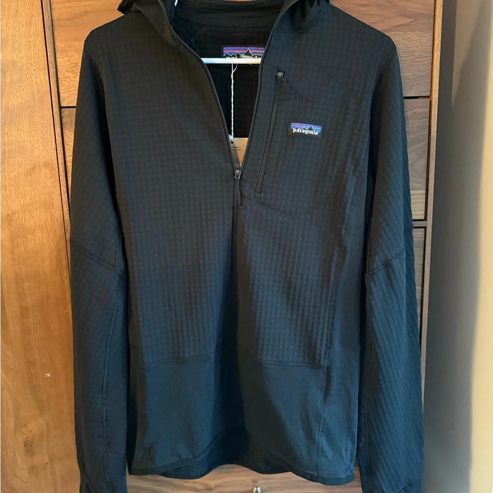 Patagonia Men's R1® Fleece Pullover Hoody Size S - Picture 2 of 12